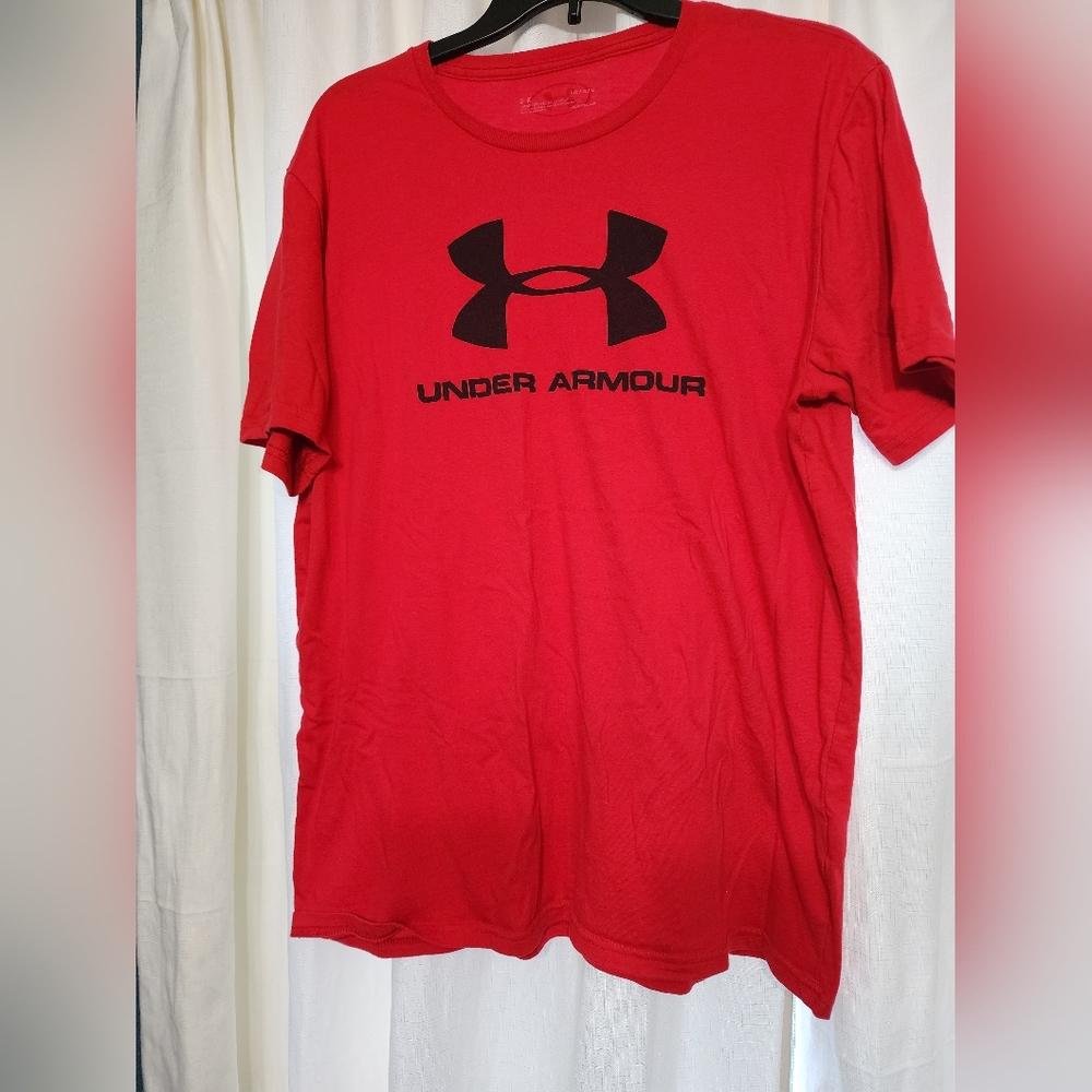 Under Armour Red Teeshirt